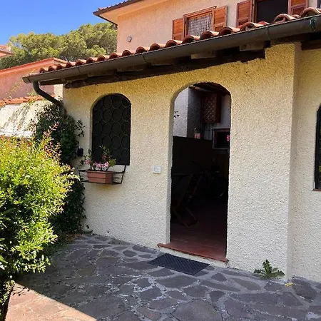 La Casina Di Checco Διαμέρισμα *